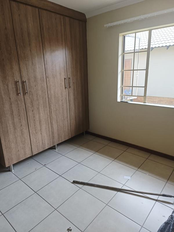 To Let 2 Bedroom Property for Rent in Mooikloof Ridge Gauteng
