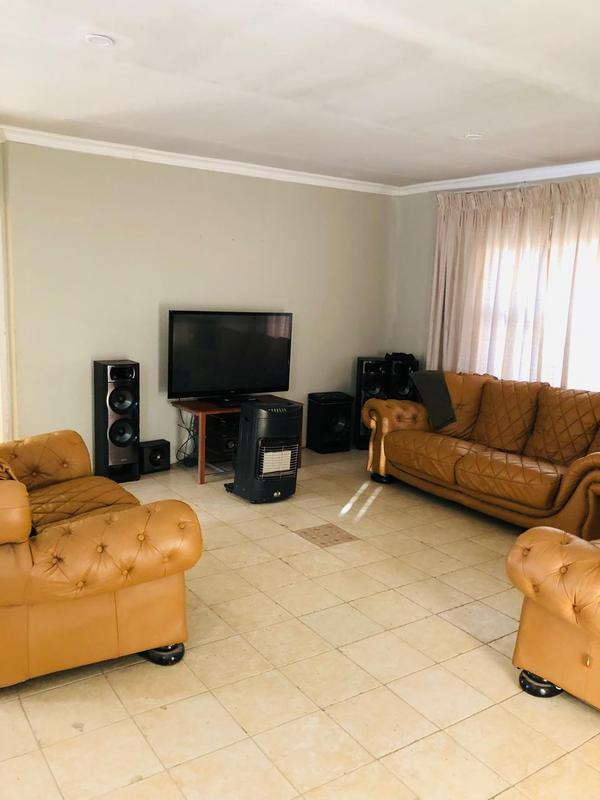 3 Bedroom Property for Sale in Dobsonville Gauteng