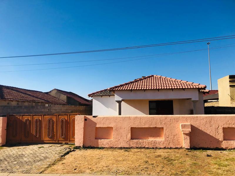 3 Bedroom Property for Sale in Dobsonville Gauteng