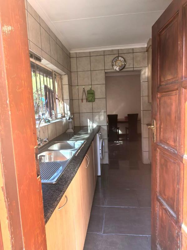 3 Bedroom Property for Sale in Lindhaven Gauteng