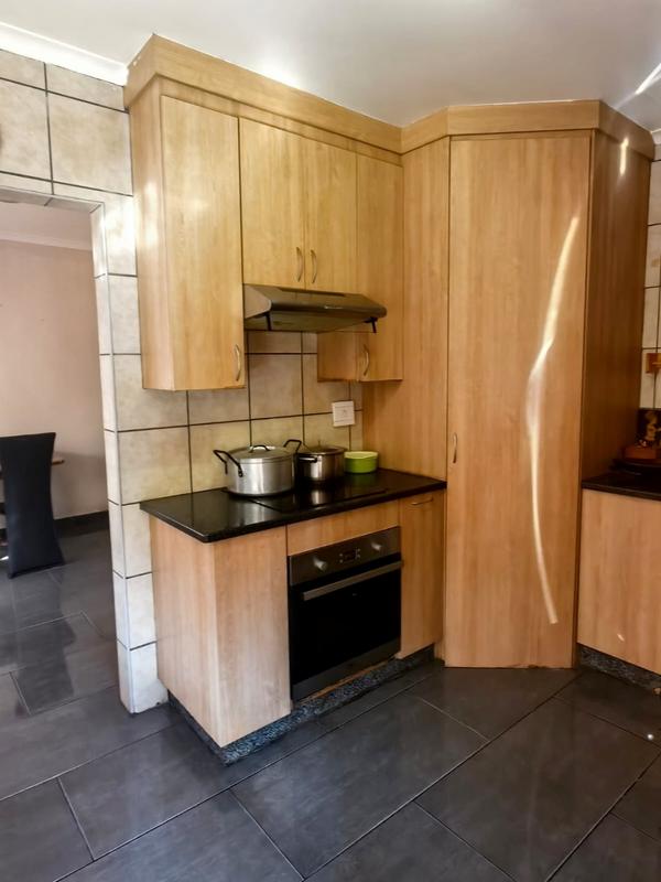3 Bedroom Property for Sale in Lindhaven Gauteng