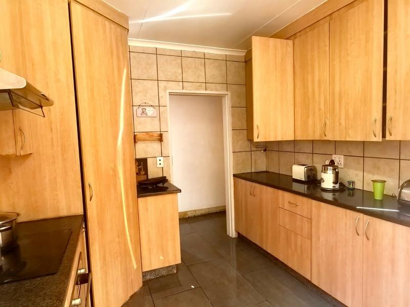 3 Bedroom Property for Sale in Lindhaven Gauteng