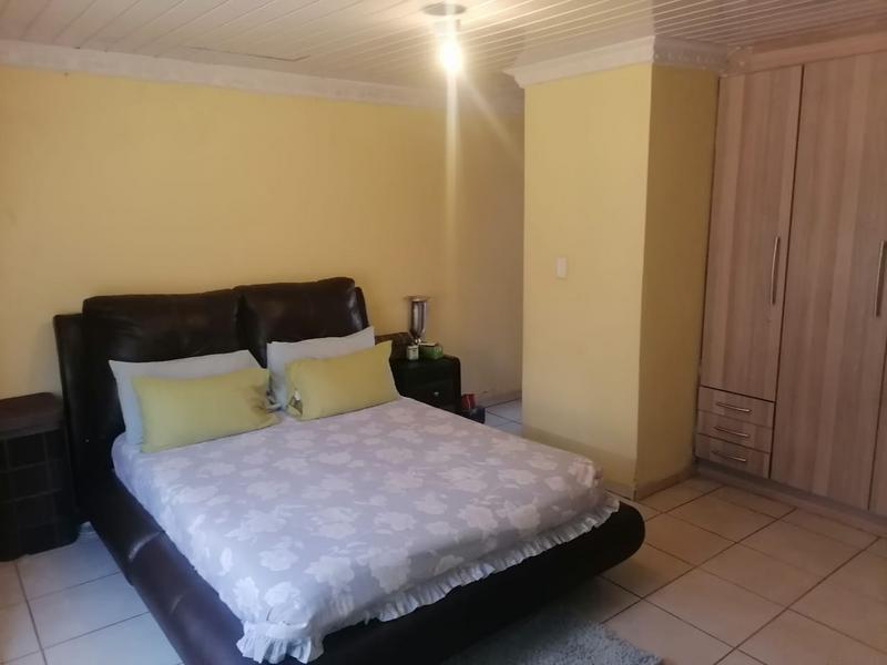 3 Bedroom Property for Sale in Roodekop Gauteng