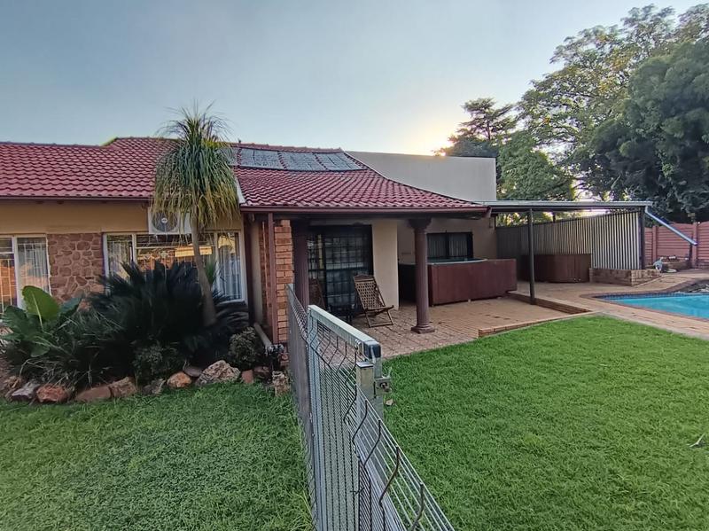 To Let 5 Bedroom Property for Rent in Elspark Gauteng