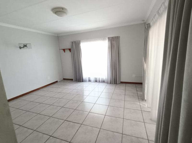 To Let 5 Bedroom Property for Rent in Elspark Gauteng