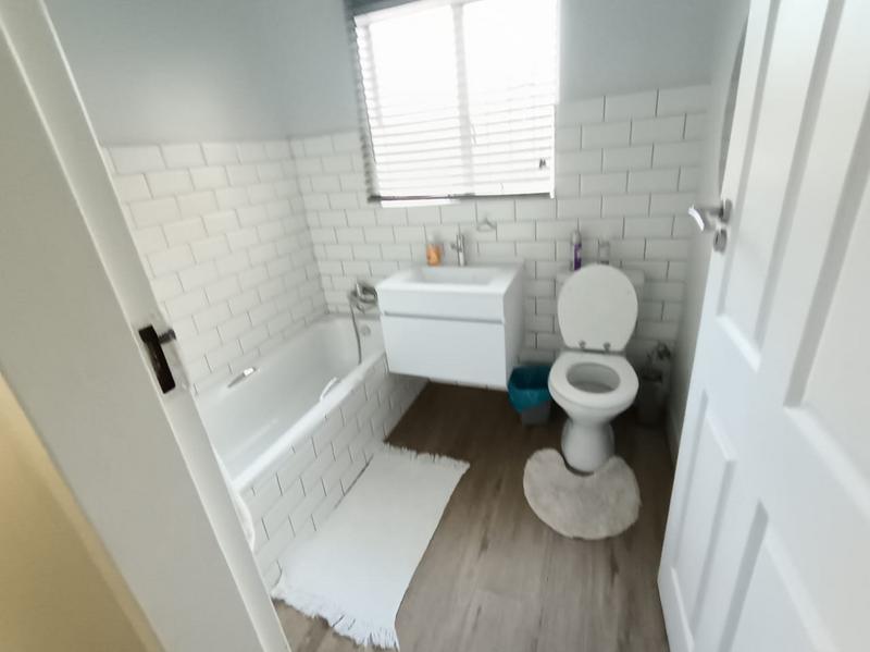 To Let 5 Bedroom Property for Rent in Elspark Gauteng