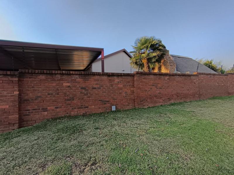 To Let 5 Bedroom Property for Rent in Elspark Gauteng