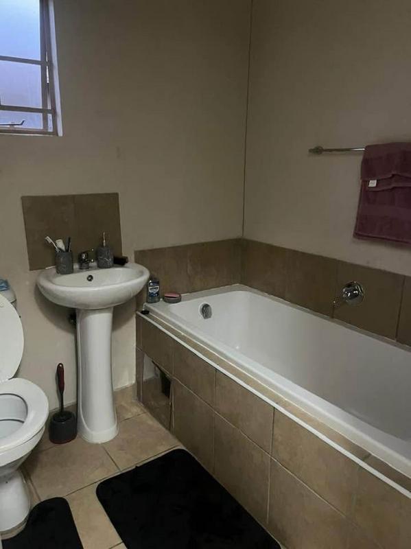 To Let 2 Bedroom Property for Rent in Sky City Gauteng