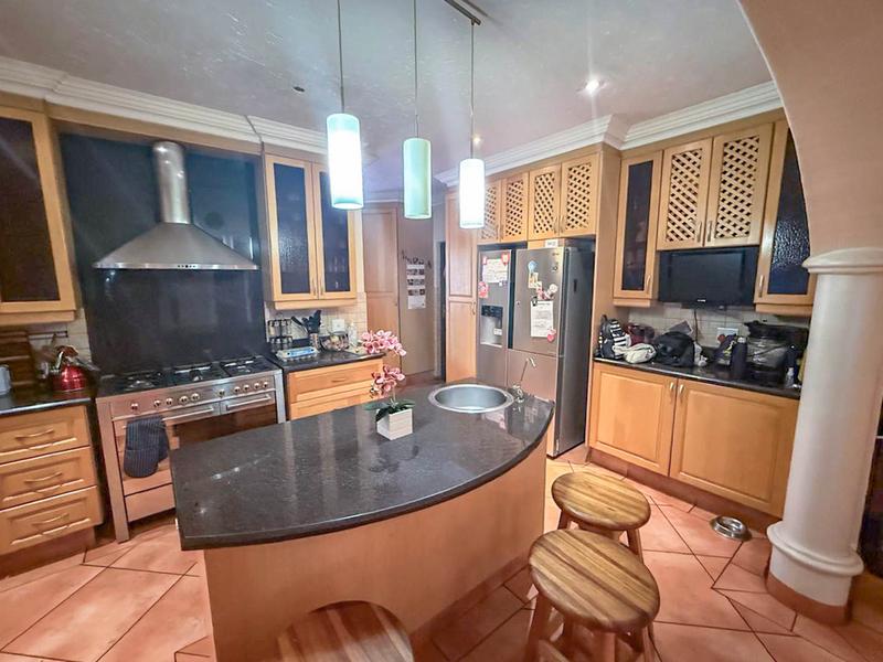 6 Bedroom Property for Sale in Midstream Estate Gauteng