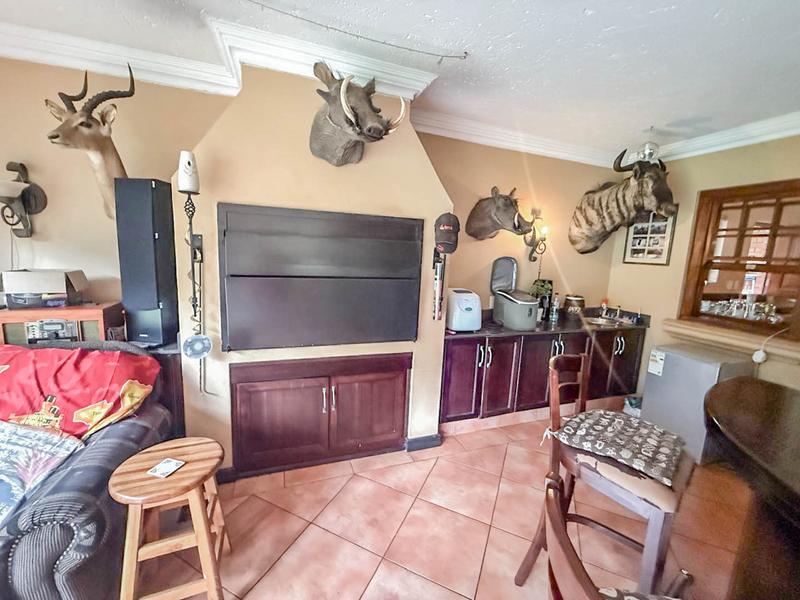 6 Bedroom Property for Sale in Midstream Estate Gauteng