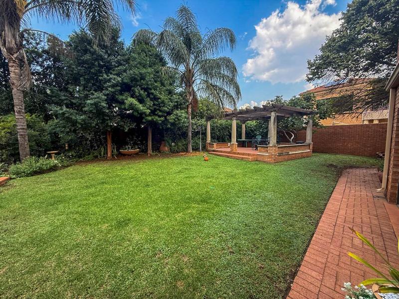 6 Bedroom Property for Sale in Midstream Estate Gauteng