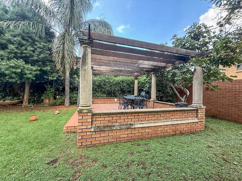 6 Bedroom Property for Sale in Midstream Estate Gauteng