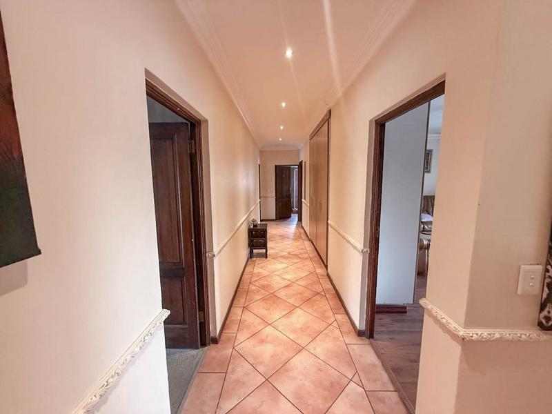 6 Bedroom Property for Sale in Midstream Estate Gauteng