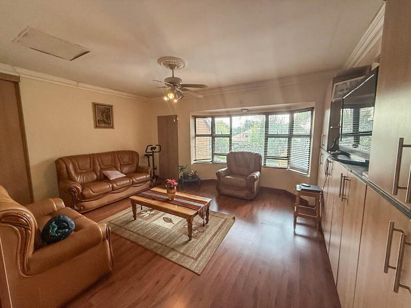 6 Bedroom Property for Sale in Midstream Estate Gauteng