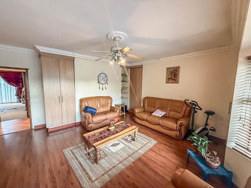 6 Bedroom Property for Sale in Midstream Estate Gauteng