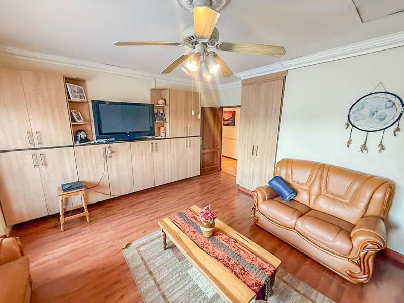 6 Bedroom Property for Sale in Midstream Estate Gauteng