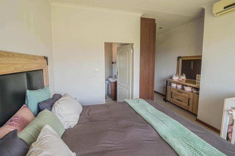 3 Bedroom Property for Sale in Candlewoods Country Estate Gauteng