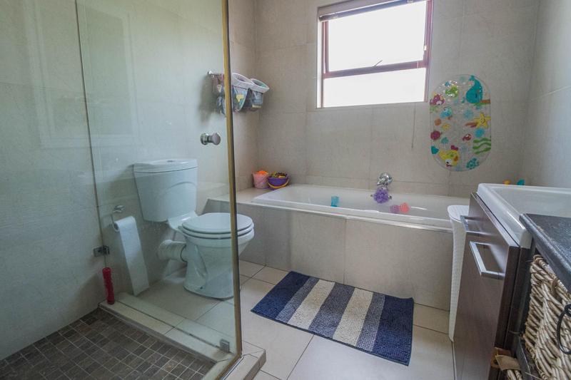 3 Bedroom Property for Sale in Candlewoods Country Estate Gauteng