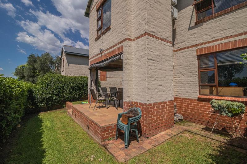 3 Bedroom Property for Sale in Candlewoods Country Estate Gauteng