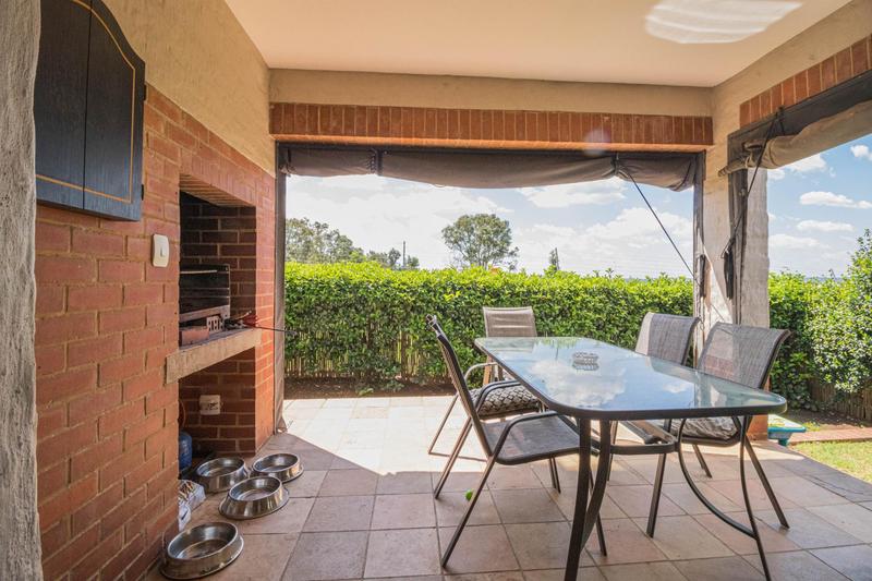 3 Bedroom Property for Sale in Candlewoods Country Estate Gauteng