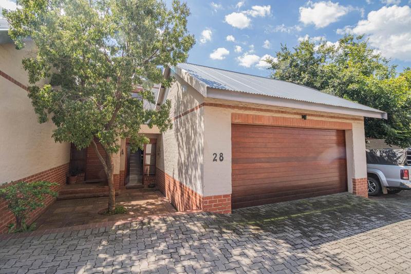 3 Bedroom Property for Sale in Candlewoods Country Estate Gauteng