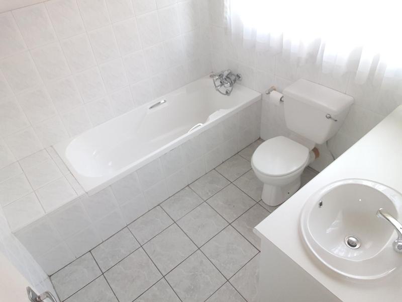 To Let 2 Bedroom Property for Rent in North Riding Gauteng