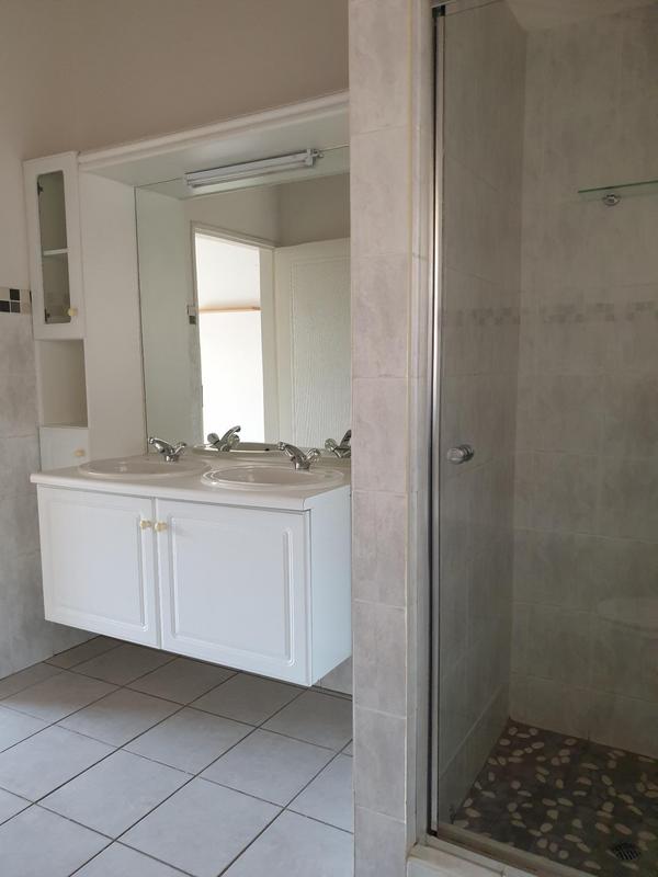 To Let 2 Bedroom Property for Rent in North Riding Gauteng