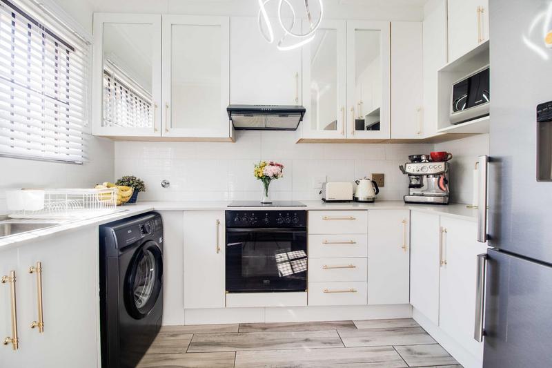 2 Bedroom Property for Sale in Willowbrook Gauteng