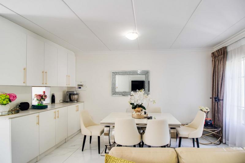 2 Bedroom Property for Sale in Willowbrook Gauteng