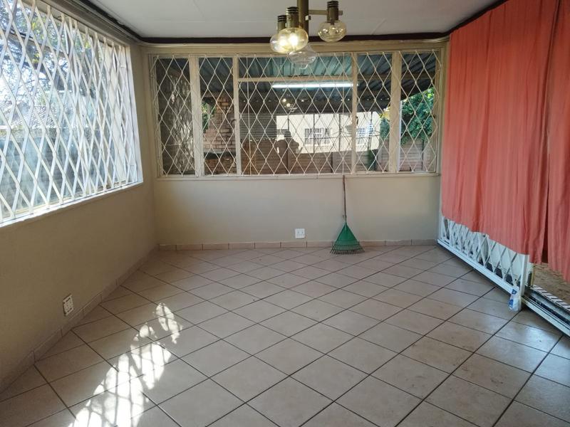 6 Bedroom Property for Sale in Kliprivier Gauteng