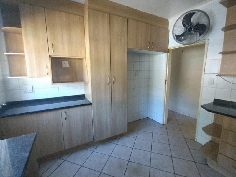 6 Bedroom Property for Sale in Kliprivier Gauteng