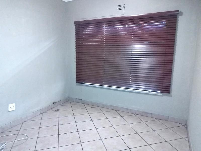 6 Bedroom Property for Sale in Kliprivier Gauteng