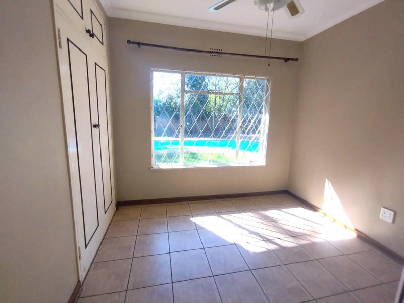 6 Bedroom Property for Sale in Kliprivier Gauteng