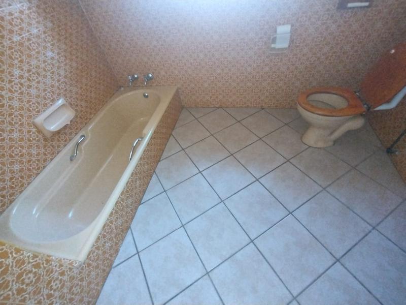 6 Bedroom Property for Sale in Kliprivier Gauteng