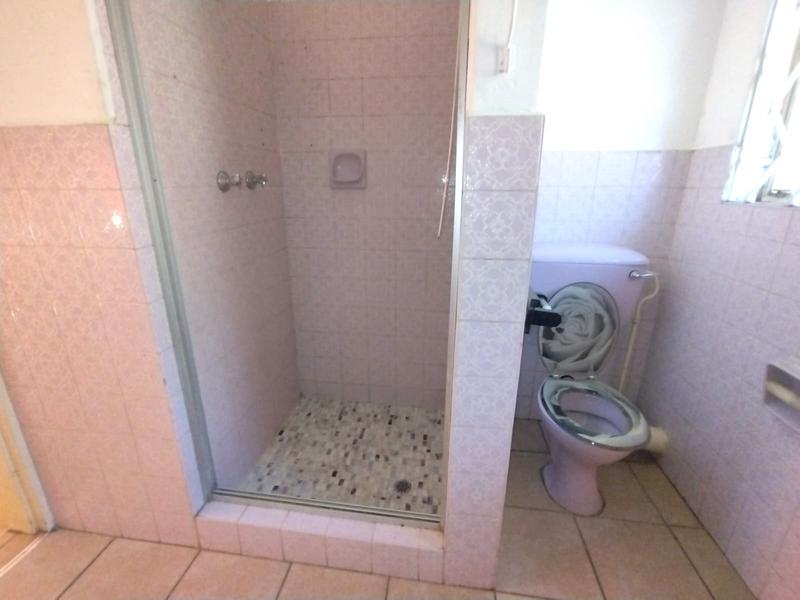 6 Bedroom Property for Sale in Kliprivier Gauteng