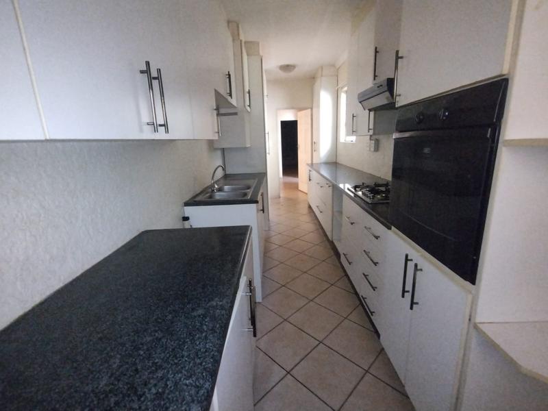 6 Bedroom Property for Sale in Kliprivier Gauteng