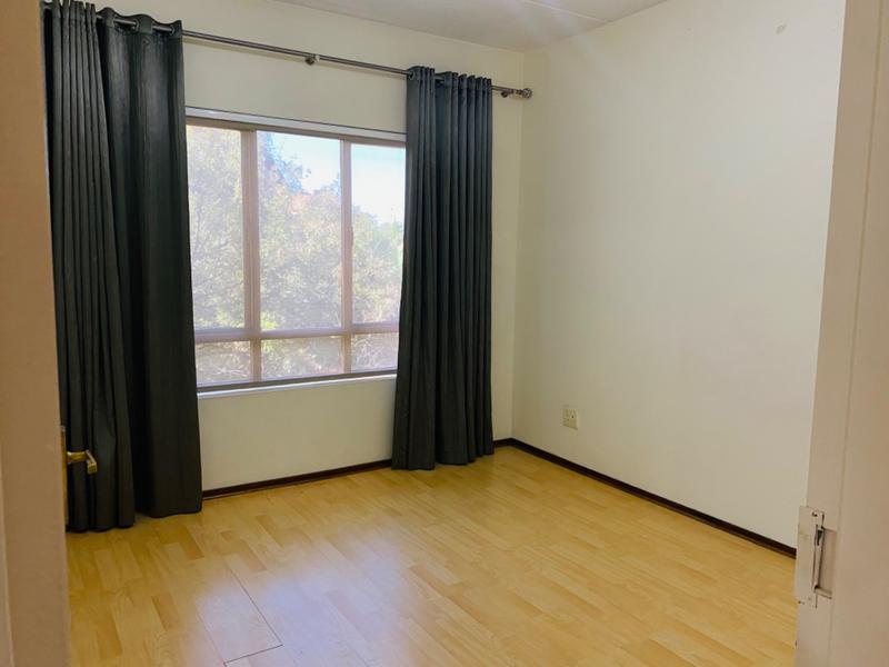 To Let 1 Bedroom Property for Rent in Pineslopes Gauteng