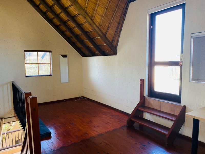 To Let 1 Bedroom Property for Rent in Pineslopes Gauteng