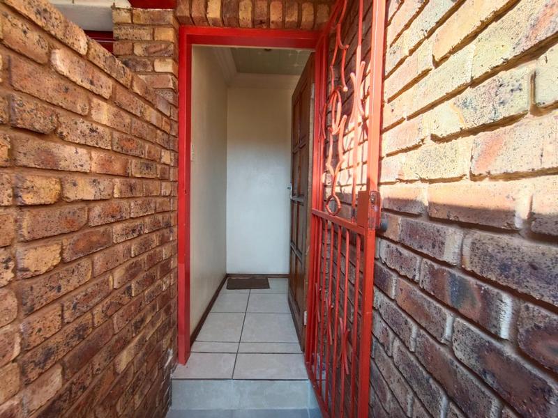 3 Bedroom Property for Sale in Chantelle Gauteng