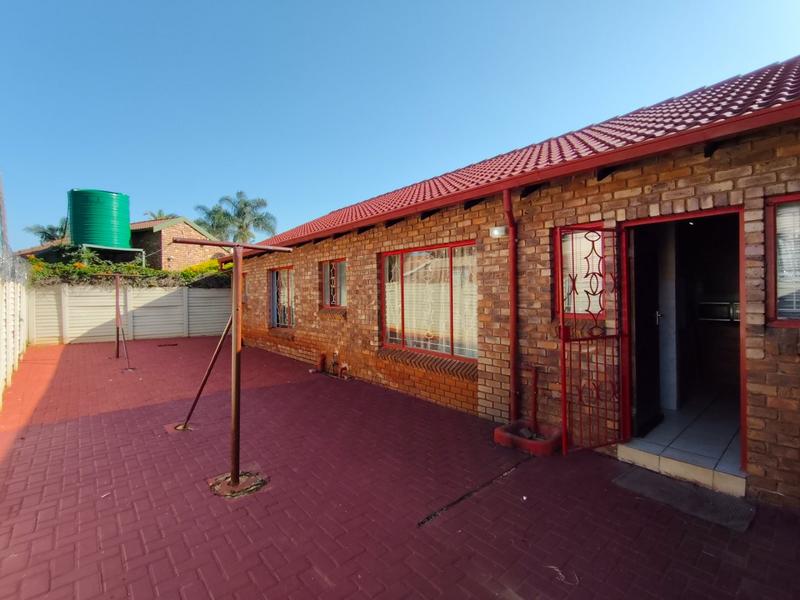 3 Bedroom Property for Sale in Chantelle Gauteng