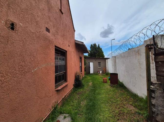4 Bedroom Property for Sale in Bardene Gauteng