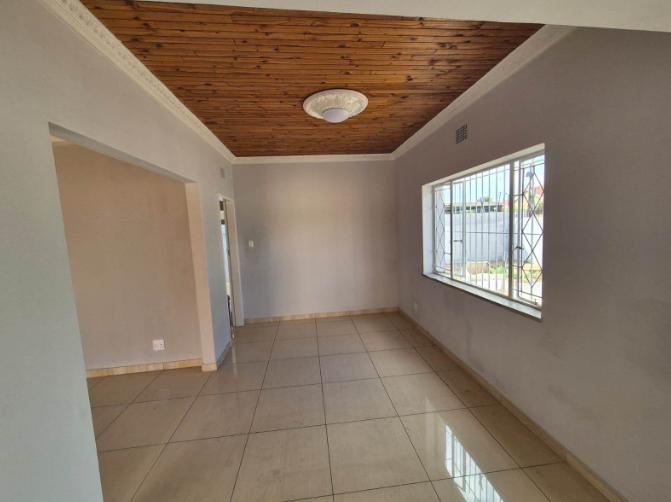 3 Bedroom Property for Sale in Towerby Gauteng