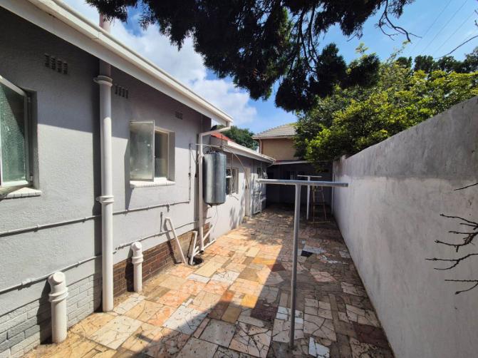 3 Bedroom Property for Sale in Towerby Gauteng