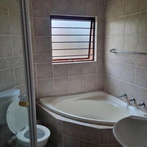 3 Bedroom Property for Sale in North Riding Gauteng