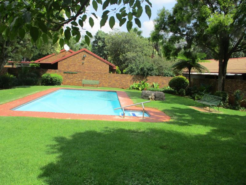 2 Bedroom Property for Sale in Annlin Gauteng