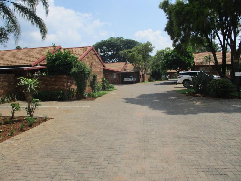 2 Bedroom Property for Sale in Annlin Gauteng