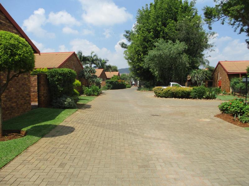 2 Bedroom Property for Sale in Annlin Gauteng
