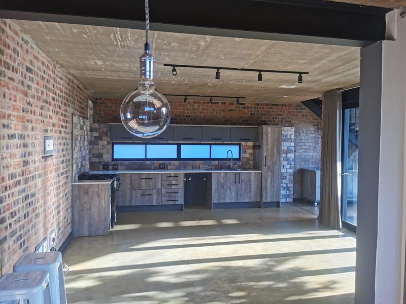 2 Bedroom Property for Sale in Waterkloof A H Gauteng