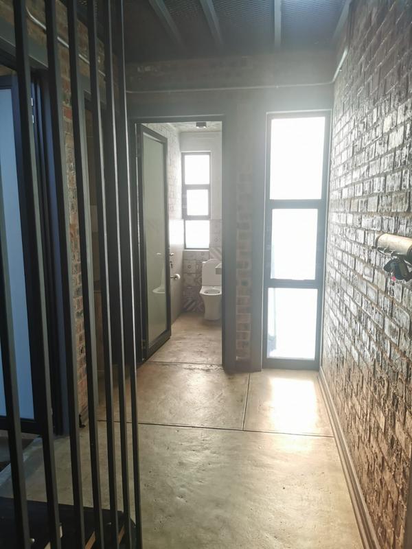 2 Bedroom Property for Sale in Waterkloof A H Gauteng