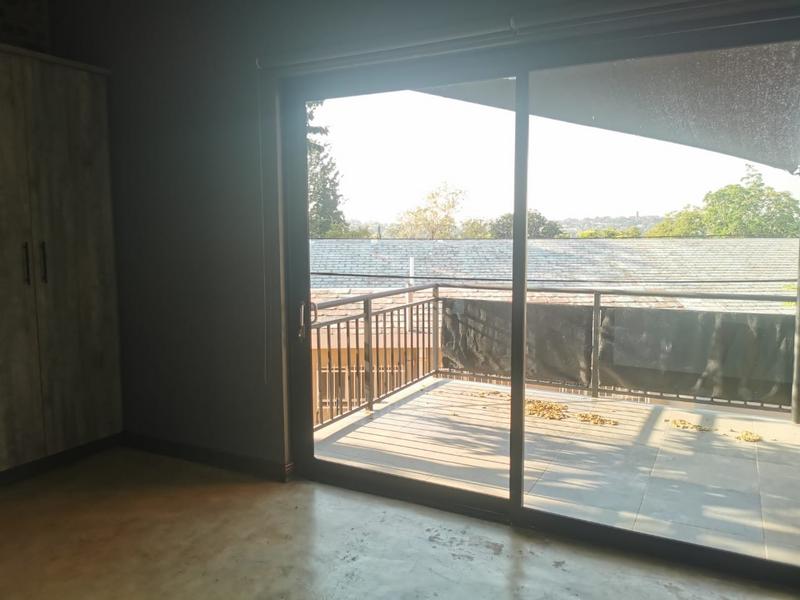 2 Bedroom Property for Sale in Waterkloof A H Gauteng